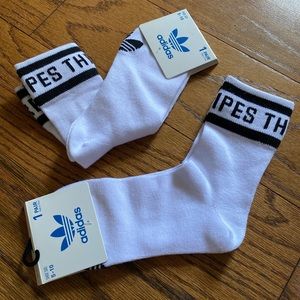 Adidas Three Stripes moisture wicking socks (2 pairs)
